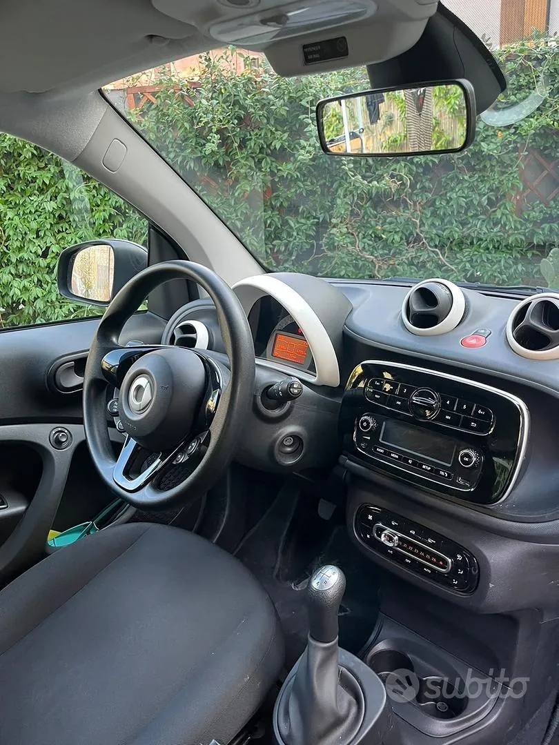 Smart Fortwo 2018 photo 5