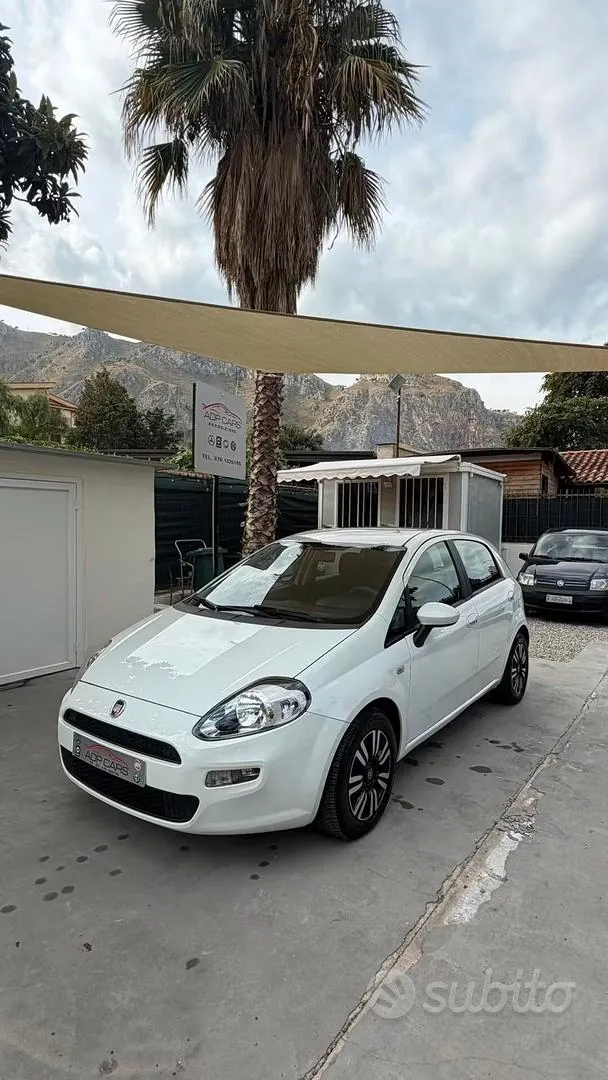 Fiat Punto 2015 photo 2