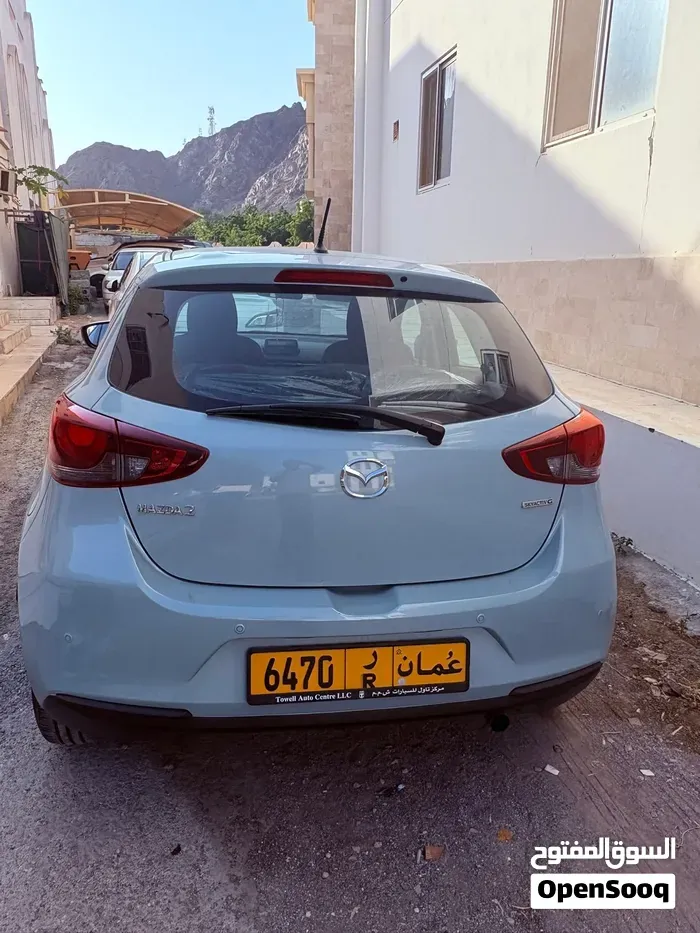 Mazda 2 2025 photo 2