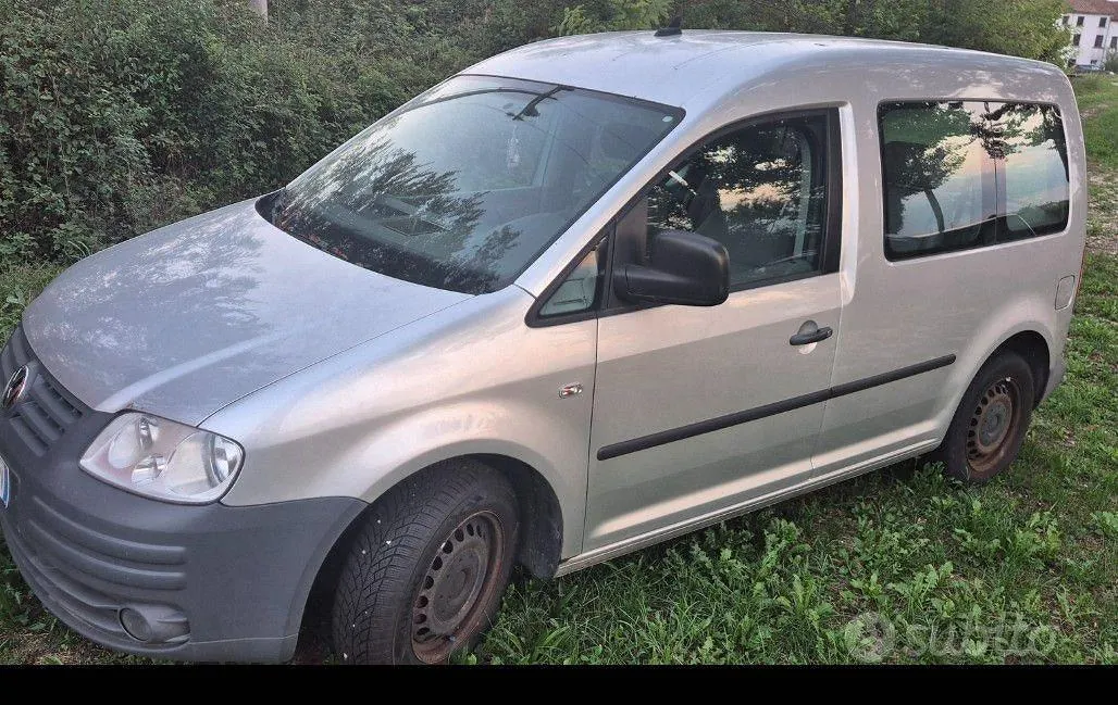 Volkswagen Caddy 2010 photo 2