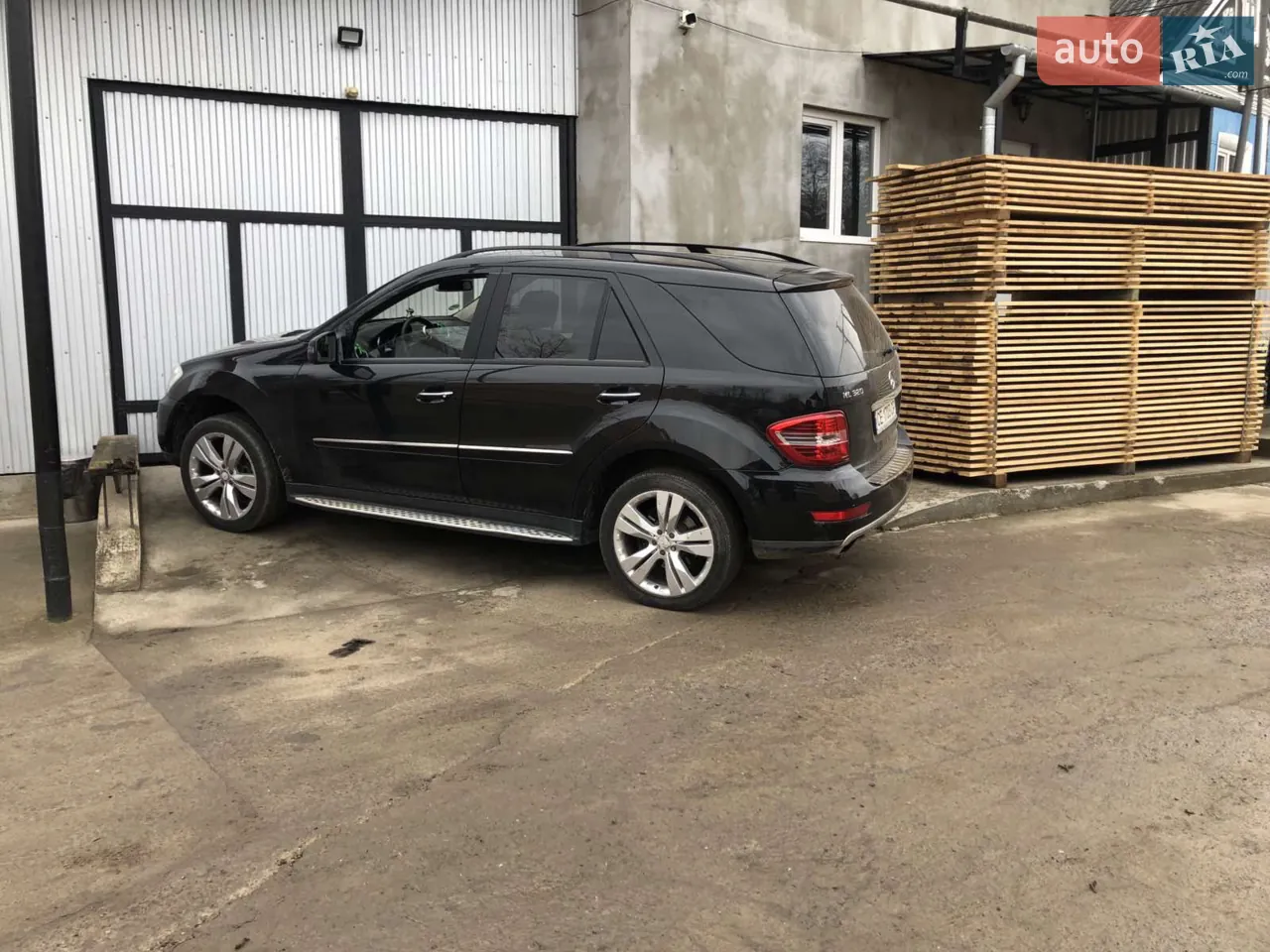 Mercedes-Benz M-Class 2006 photo 2