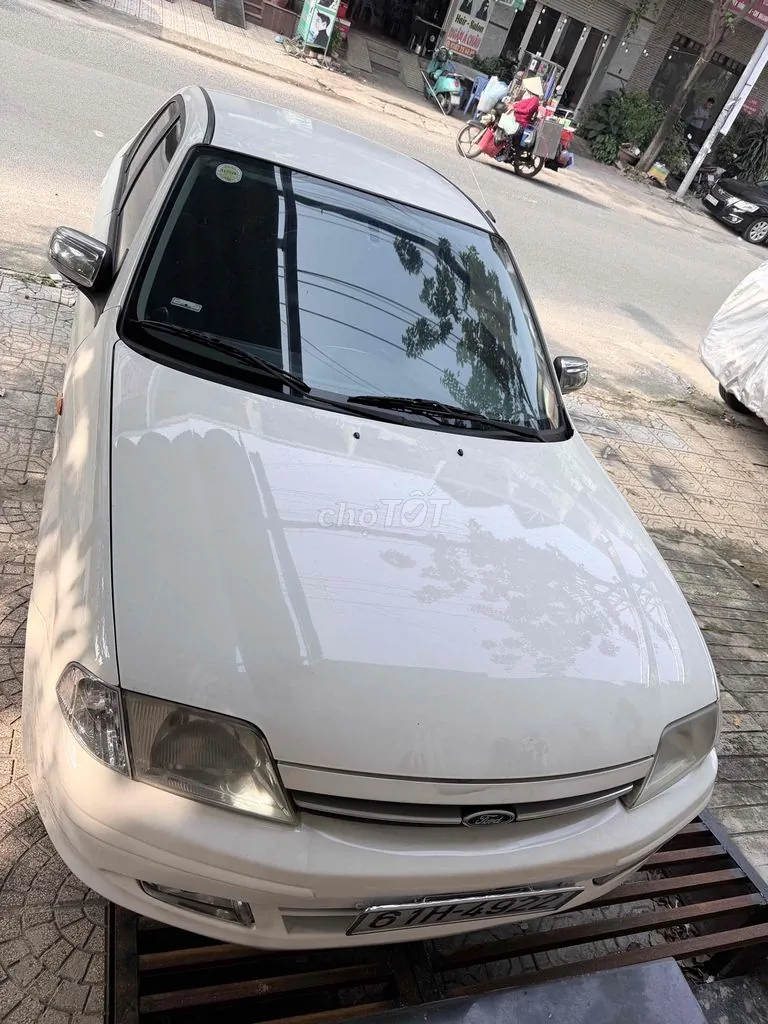 Ford Laser 1999 photo 2