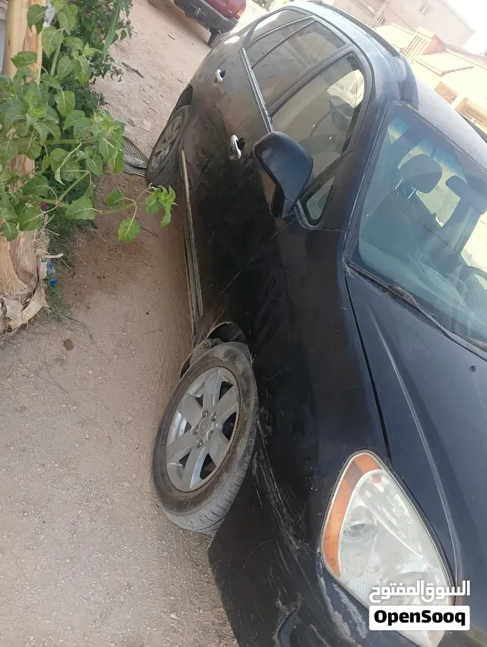 Kia Rondo 2008 photo 3