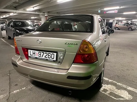 Suzuki Liana