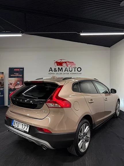 Volvo V40 Cross Country 2014 photo 5