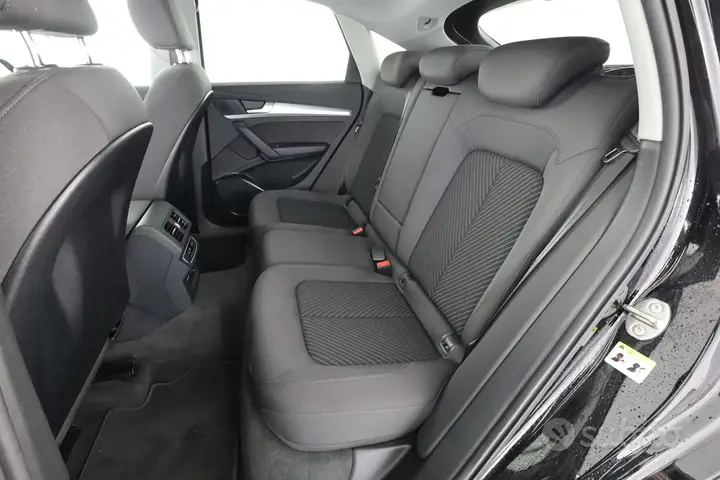 Audi Q5 2023 photo 3