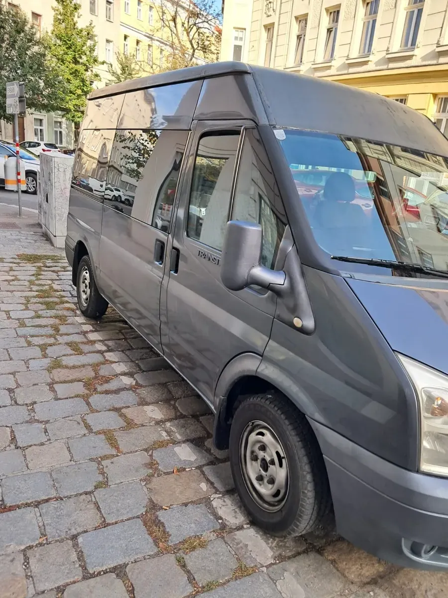 Ford Transit 2009 photo 2