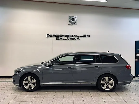 Volkswagen Passat 2023 photo 4