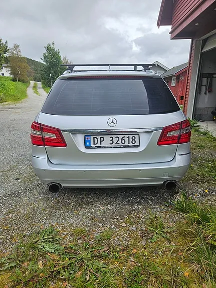 Mercedes-Benz E350 D 2010 photo 4