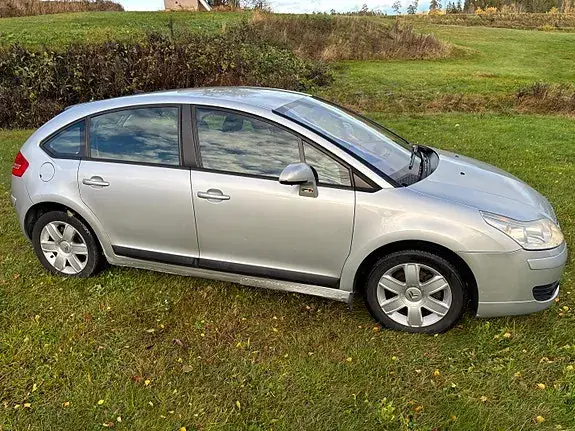 Citroen C4 2005 photo 2