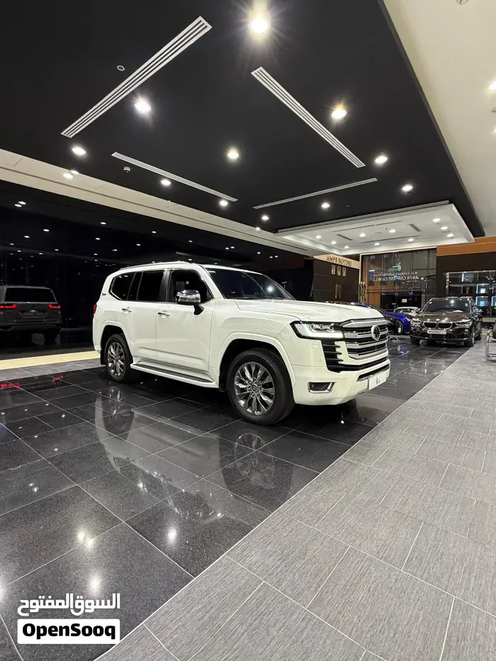 Toyota Land Cruiser 2022 photo 3