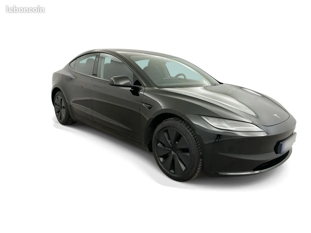 Tesla Model 3 2024 photo 3