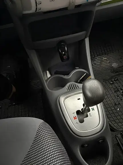 Peugeot 107 2008 photo 4