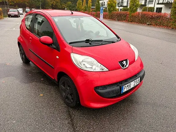 Peugeot 107 2008 photo 3