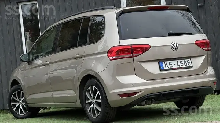 Volkswagen Touran 2015 photo 3
