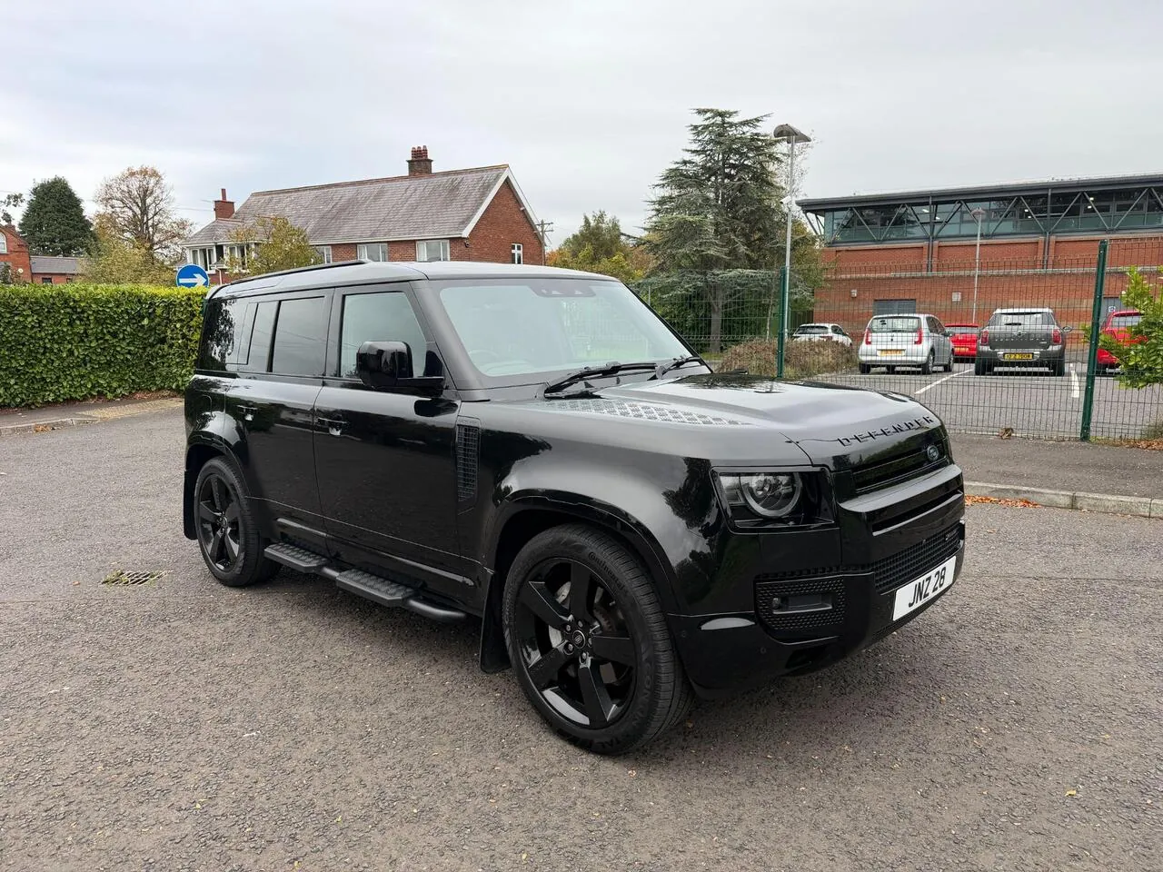 Land Rover Defender 110