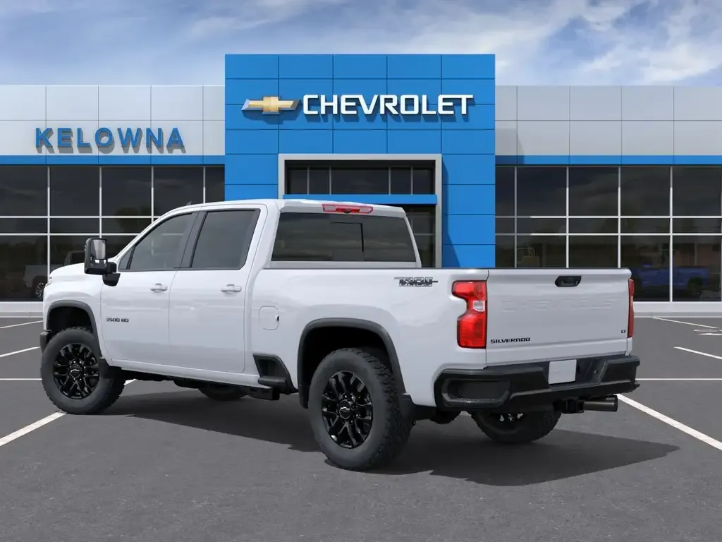 Chevrolet Silverado 3500 2026 photo 3
