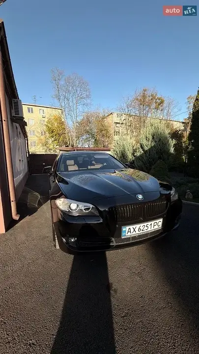 BMW 5 Series 2012 photo 3