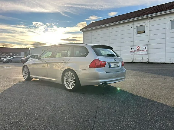 BMW 320D 2011 photo 4