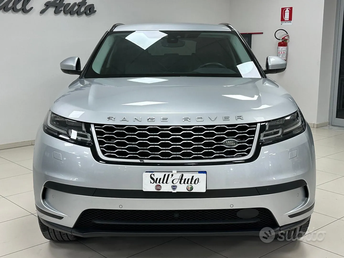 Land Rover Range Rover Velar 2018 photo 2