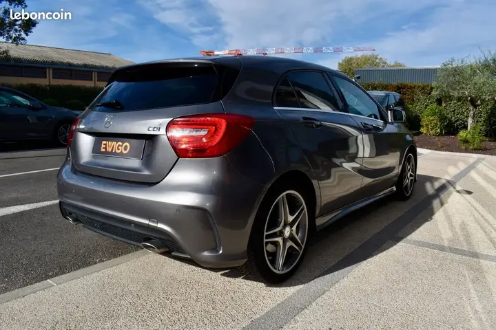Mercedes-Benz A-Class 2015 photo 2