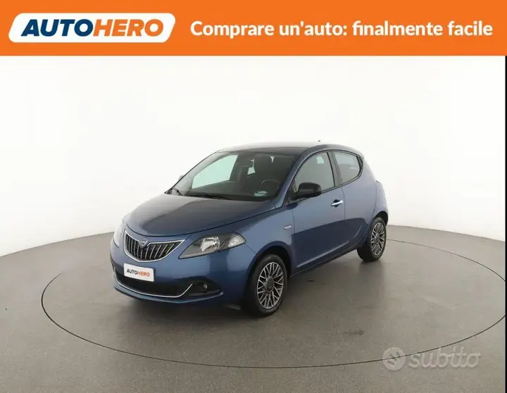 Lancia Ypsilon