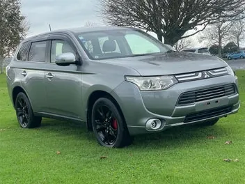 Mitsubishi Outlander 2013 photo 3
