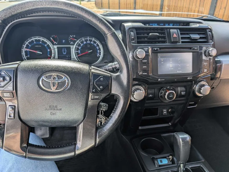Toyota 4Runner 2014 photo 5