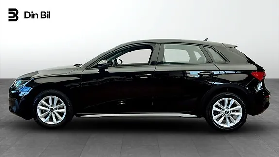 Audi A3 2023 photo 2