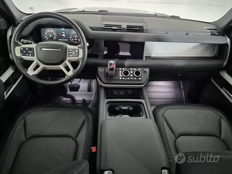 Land Rover Defender 2023 photo 4