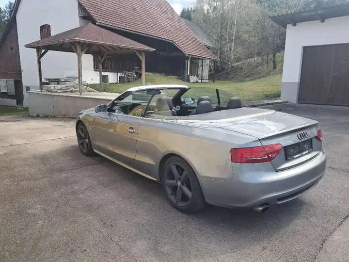 Audi A5 2010 photo 3