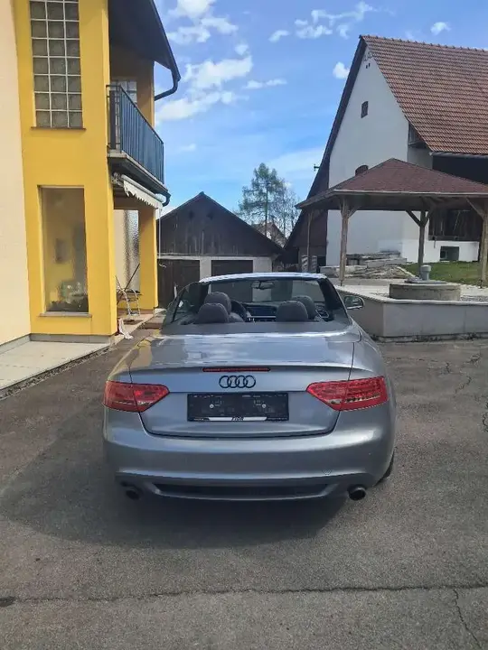 Audi A5 2010 photo 2