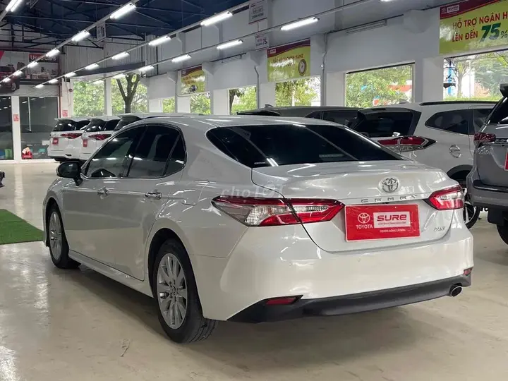 Toyota Camry 2021 photo 3