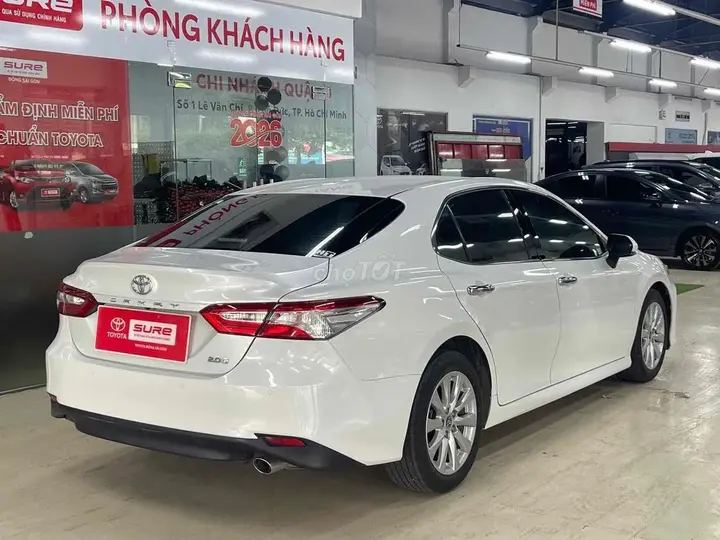 Toyota Camry 2021 photo 4