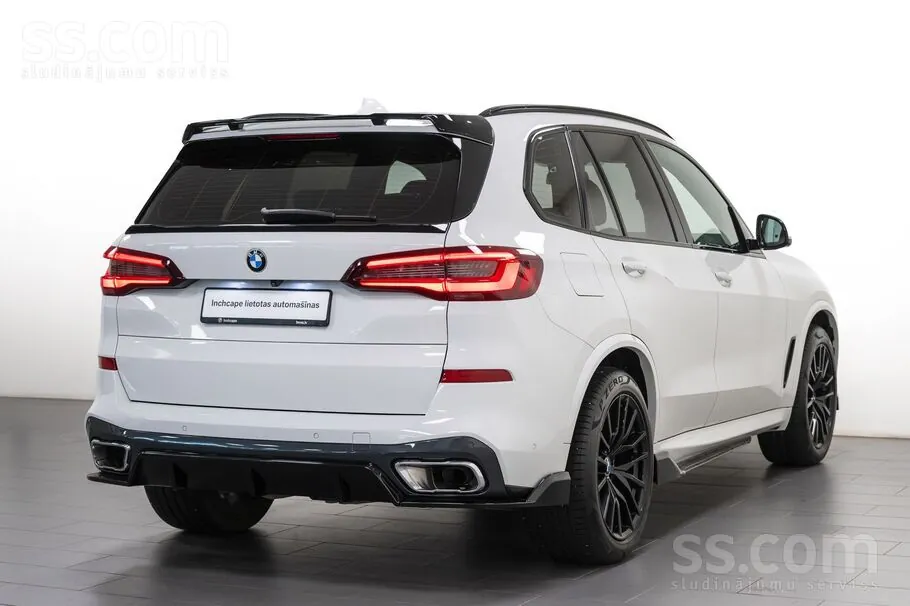 BMW X5 2021 photo 2