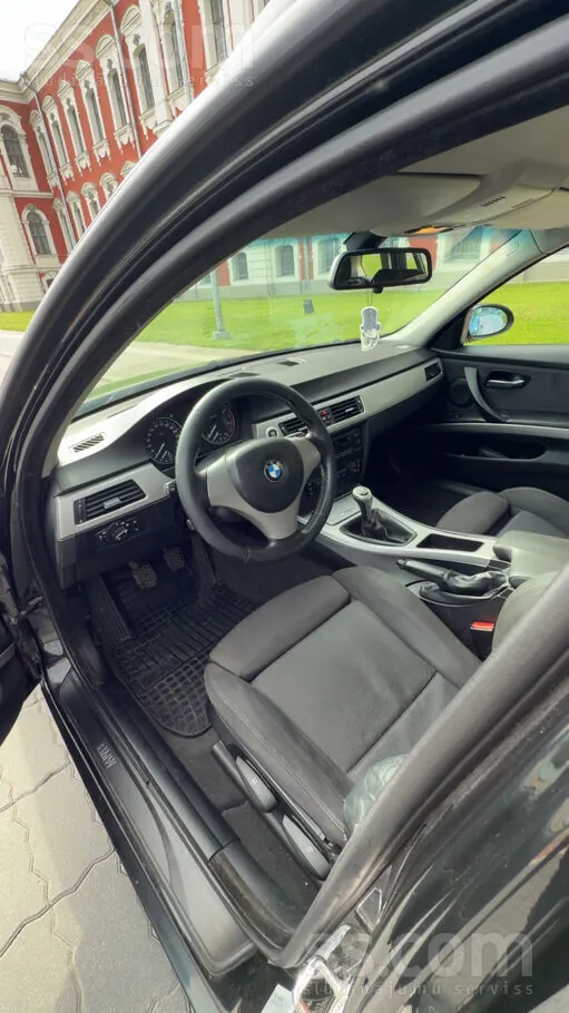 BMW 320 2005 photo 4