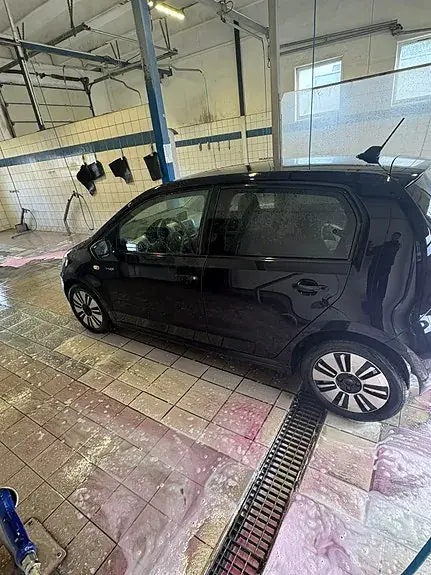 Volkswagen E-Up! 2014 photo 5