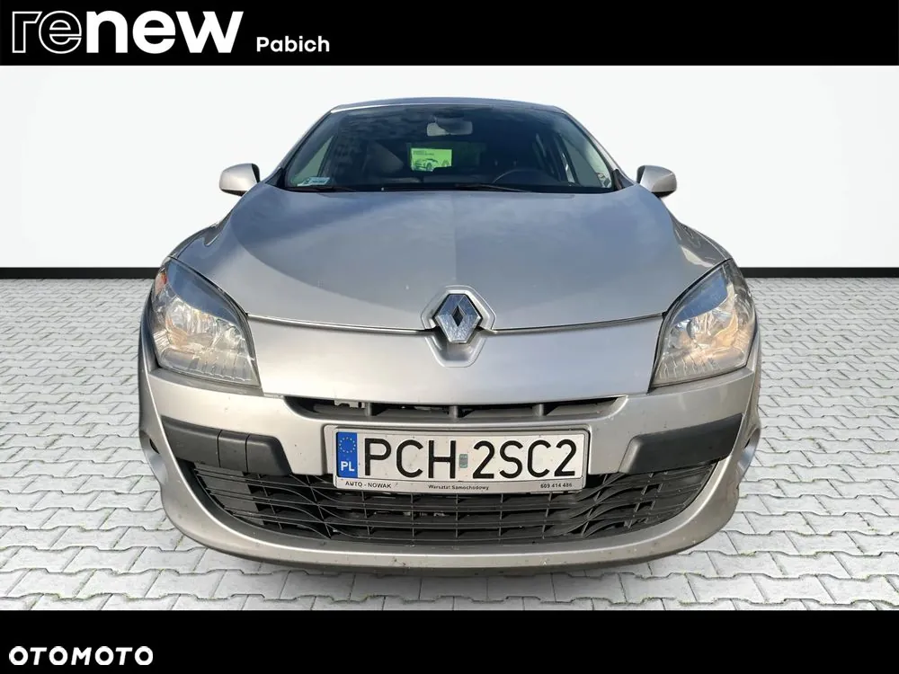 Renault Megane 2010 photo 2