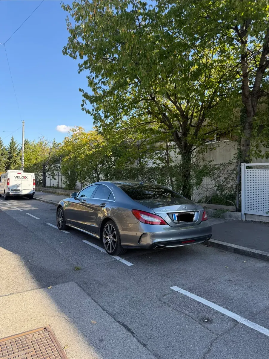 Mercedes-Benz Cls-Class