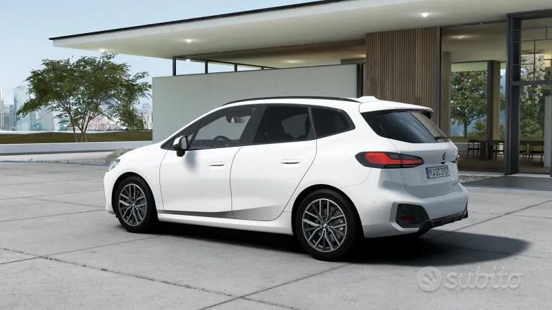 BMW 2 Series Active Tourer 2026 photo 2