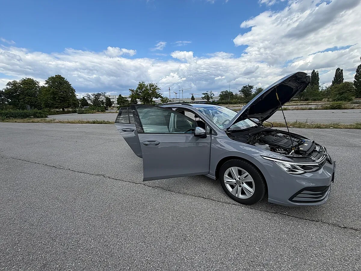 Volkswagen Golf 2021 photo 2