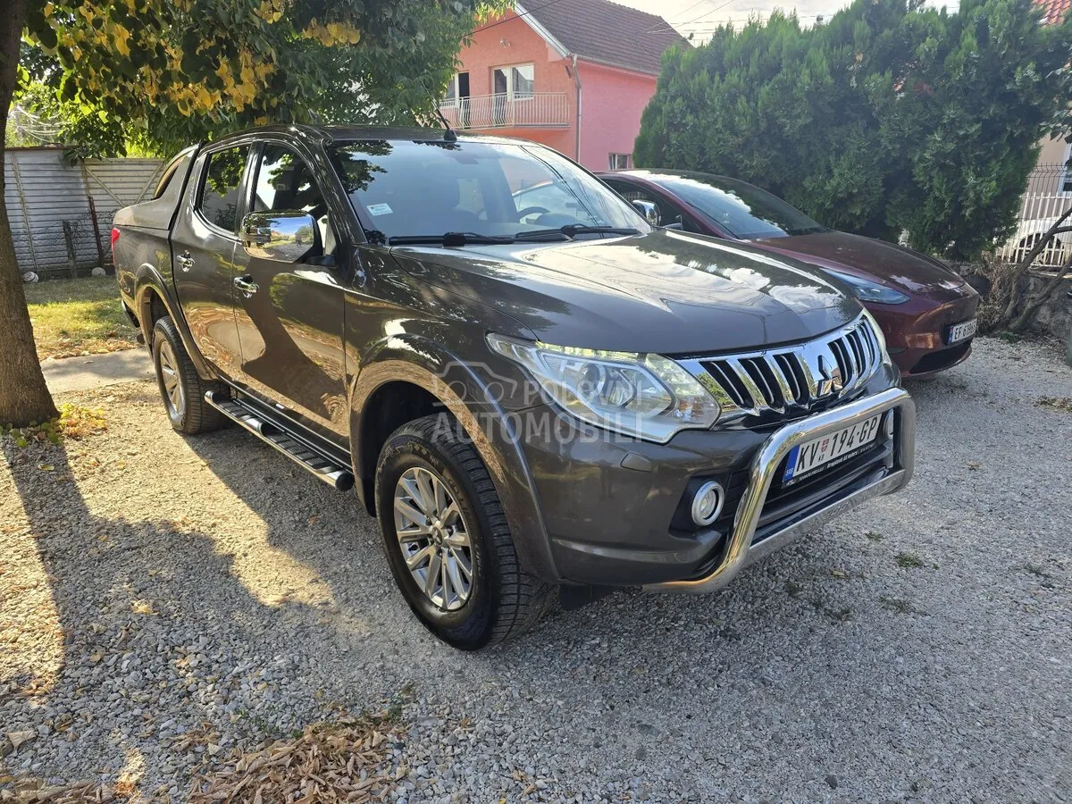 Mitsubishi L200 2016 photo 2