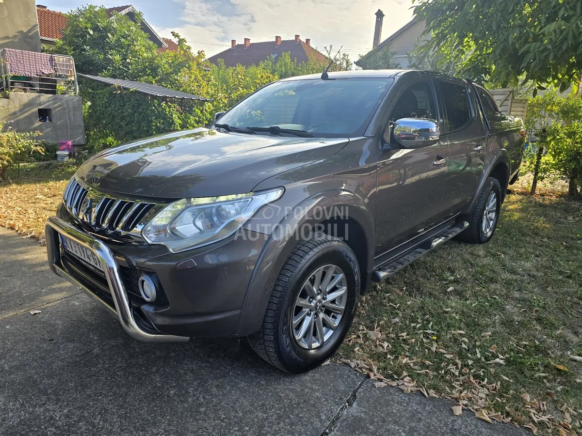 Mitsubishi L200 2016 photo 3