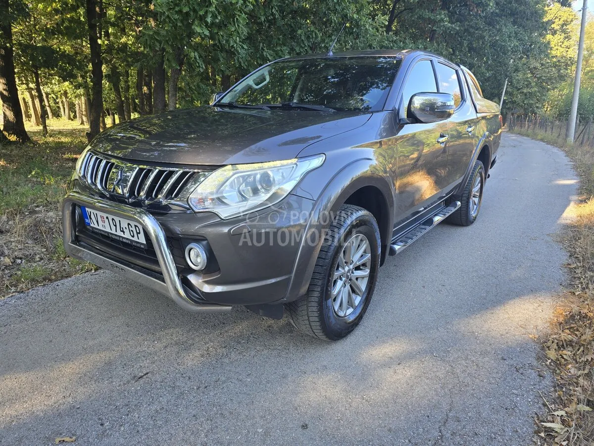 Mitsubishi L200 2016 photo 5