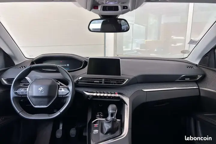 Peugeot 5008 2017 photo 3