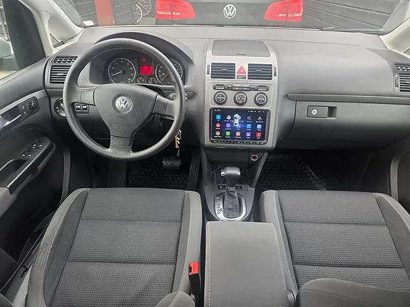 Volkswagen Touran 2010 photo 5