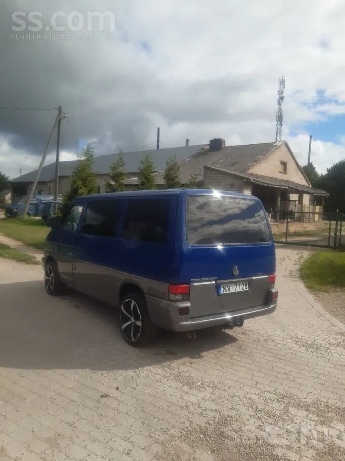 Volkswagen T4 2002 photo 4