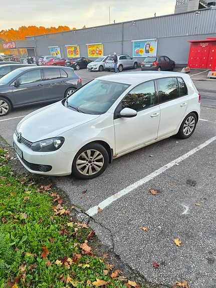 Volkswagen Golf Vi 2011 photo 2