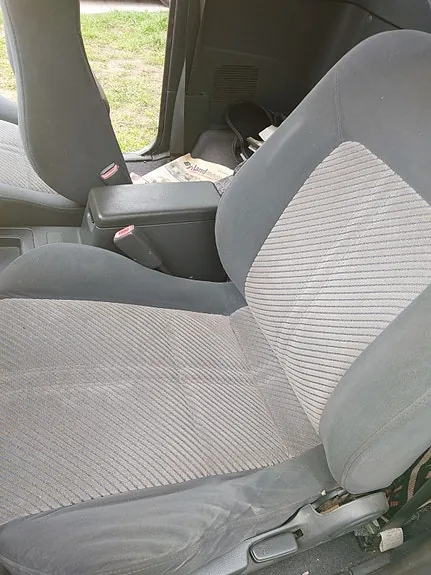 Mazda B2500 1997 photo 3