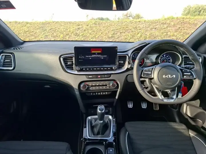 Kia Xceed 2026 photo 3
